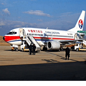 大武航空空运航空快运业稳步发展的原因是什么？